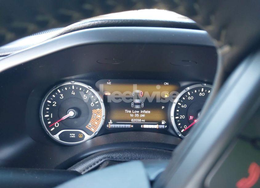 Photo 15 of 2021 Jeep Renegade 80TH ANNIVERSARY 4X4 (VIN ZACNJDBB2MPM79995)