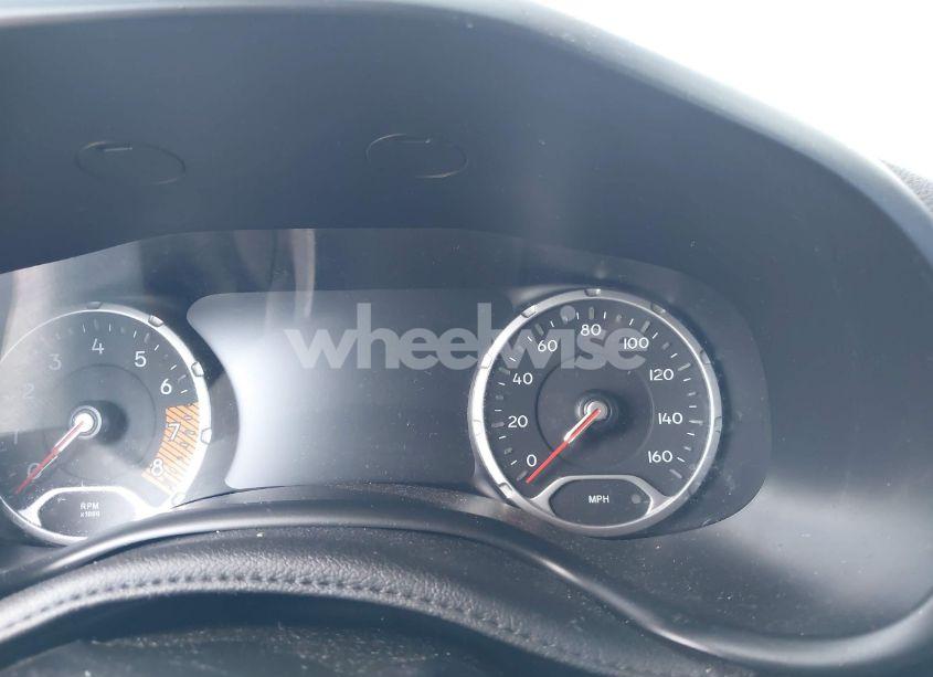 Photo 7 of 2021 Jeep Renegade 80TH ANNIVERSARY 4X4 (VIN ZACNJDBB5MPN33810)