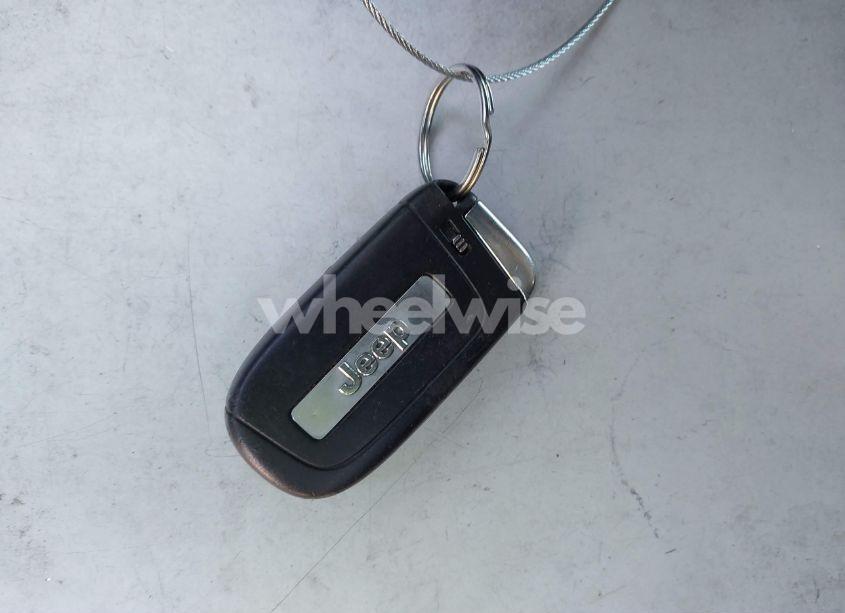 Photo 11 of 2021 Jeep Renegade LATITUDE 4X4 (VIN ZACNJDBB8MPM28565)