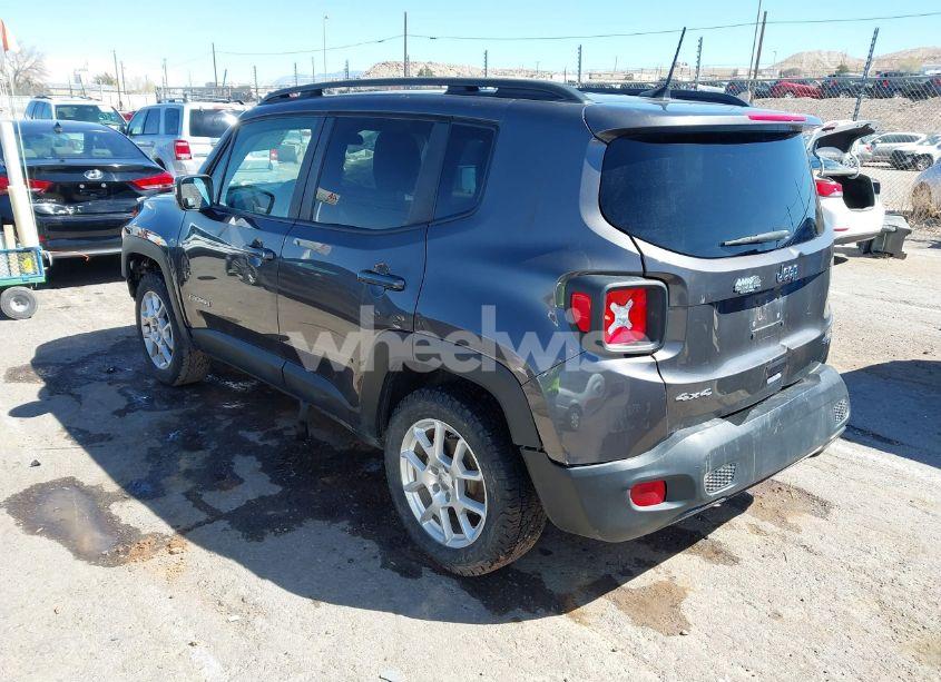 Photo 3 of 2021 Jeep Renegade LATITUDE 4X4 (VIN ZACNJDBB8MPM28565)