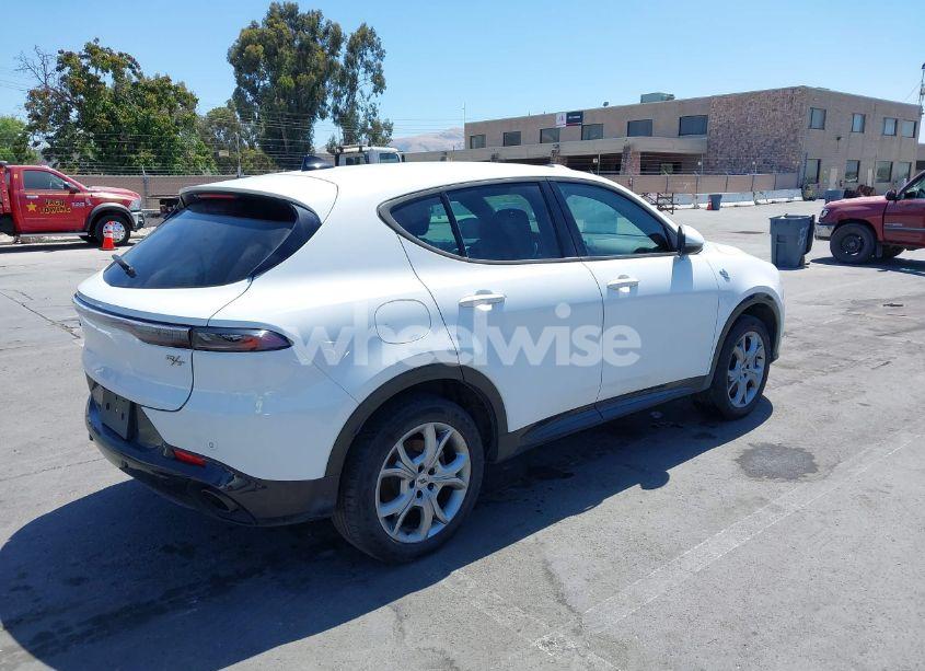 Photo 4 of 2024 Dodge Hornet R/T EAWD (VIN ZACPDFCW0R3A31298)