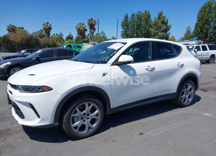 Photo 6 of 2024 Dodge Hornet R/T EAWD (VIN ZACPDFCW0R3A31298)