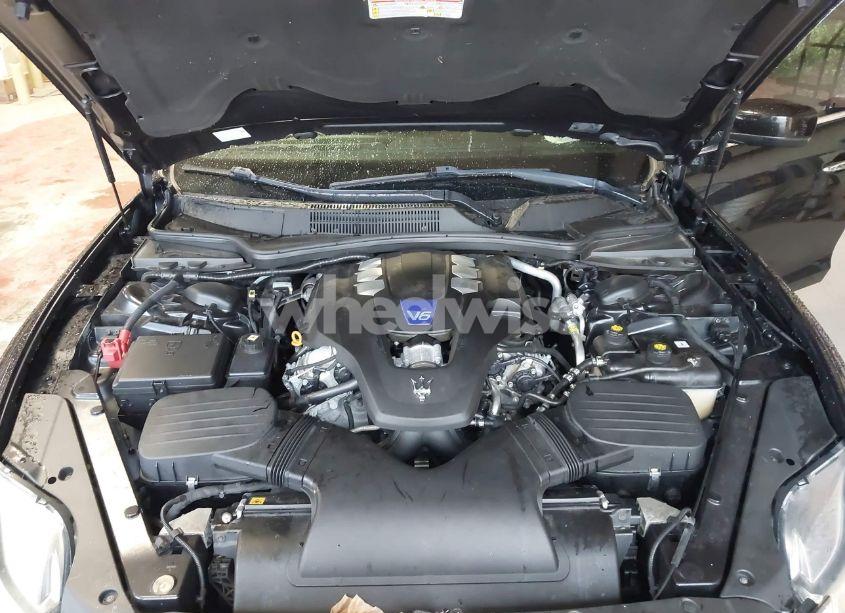 Photo 10 of 2015 Maserati Quattroporte S Q4 (VIN ZAM56RRA8F1141384)