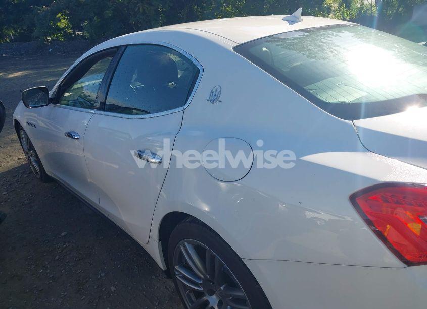 Photo 3 of 2015 Maserati Ghibli S Q4 (VIN ZAM57RTA1F1139305)