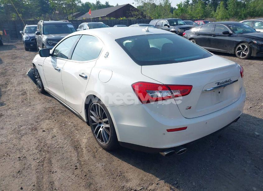 Photo 3 of 2015 Maserati Ghibli S Q4 (VIN ZAM57RTA8F1146042)