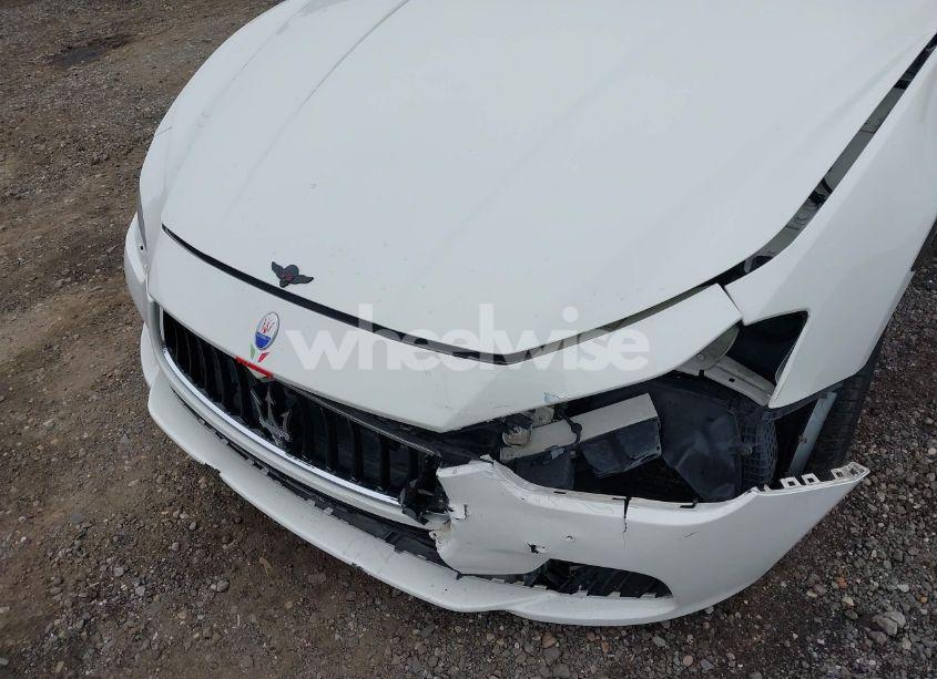 Photo 6 of 2015 Maserati Ghibli S Q4 (VIN ZAM57RTAXF1154384)