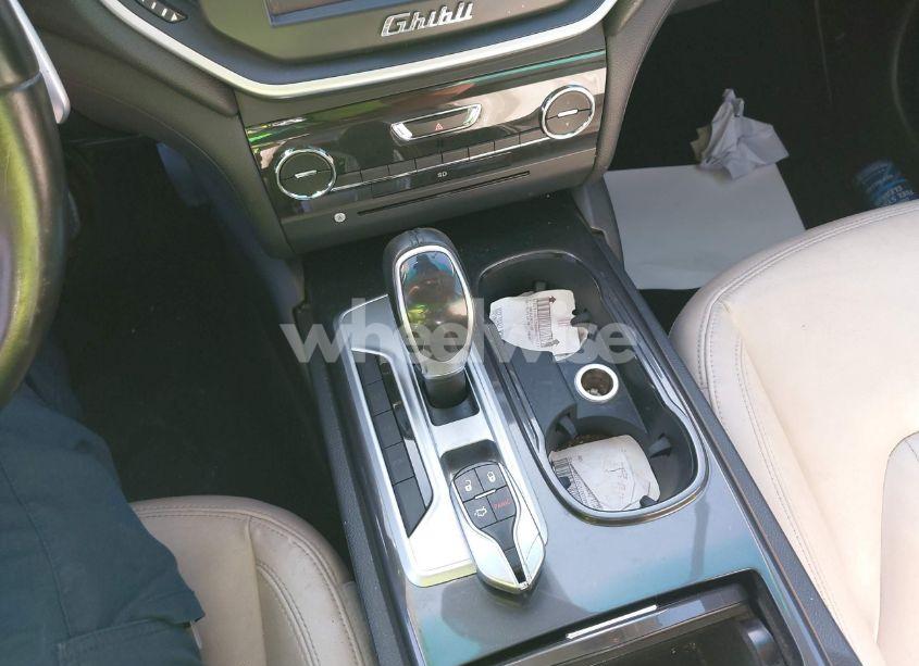 Photo 11 of 2015 Maserati Ghibli N/A (VIN ZAM57XSA3F1159206)