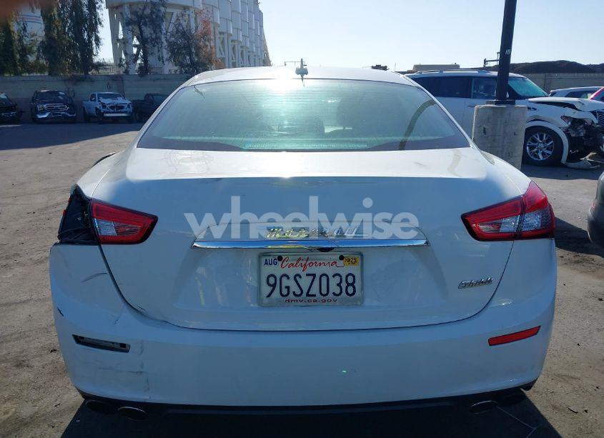 Photo 12 of 2015 Maserati Ghibli N/A (VIN ZAM57XSA3F1159206)