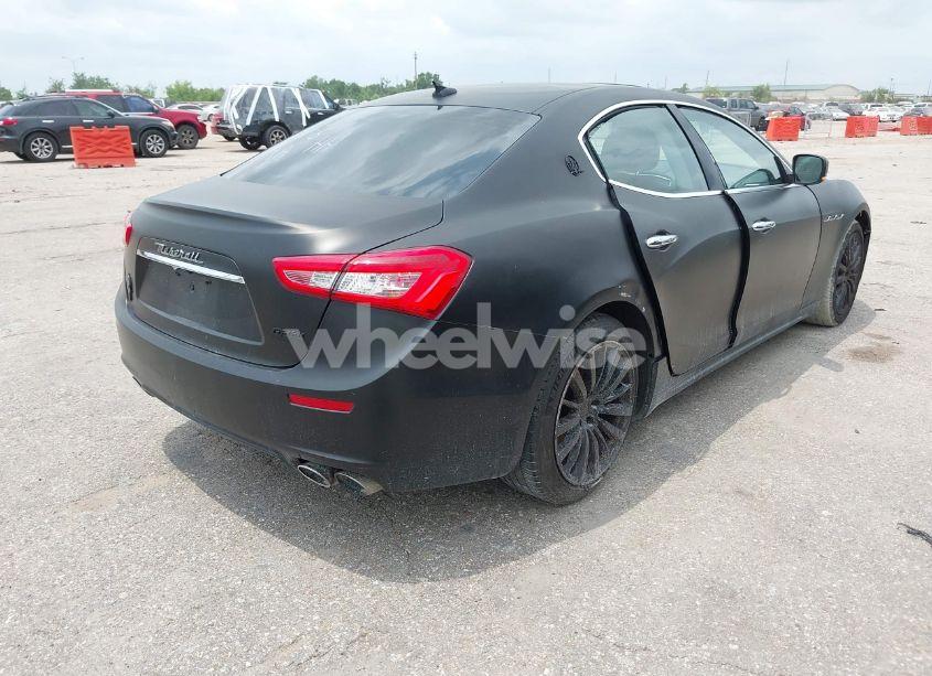 Photo 4 of 2015 Maserati Ghibli N/A (VIN ZAM57XSA8F1130476)