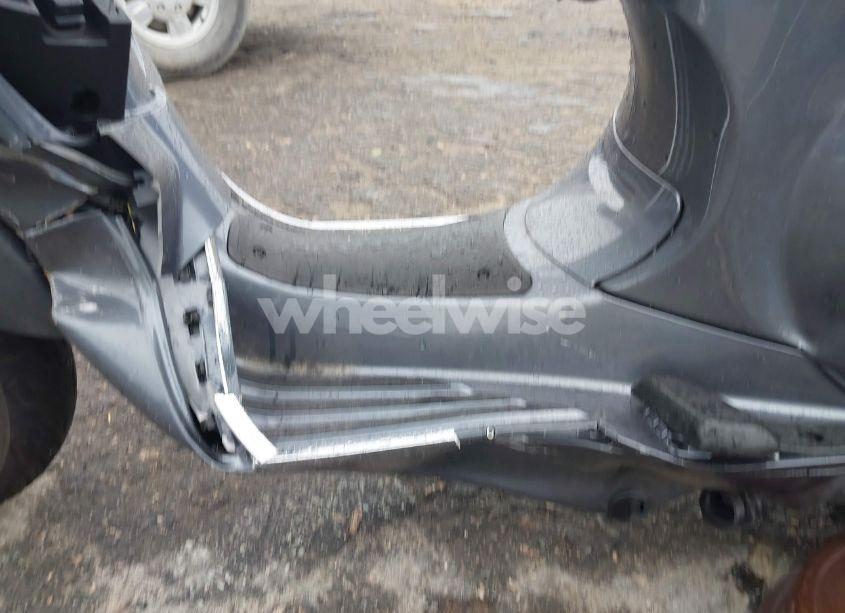 Photo 14 of 2022 Vespa Primavera/sprint 50 (VIN ZAPCA06B9N5104627)