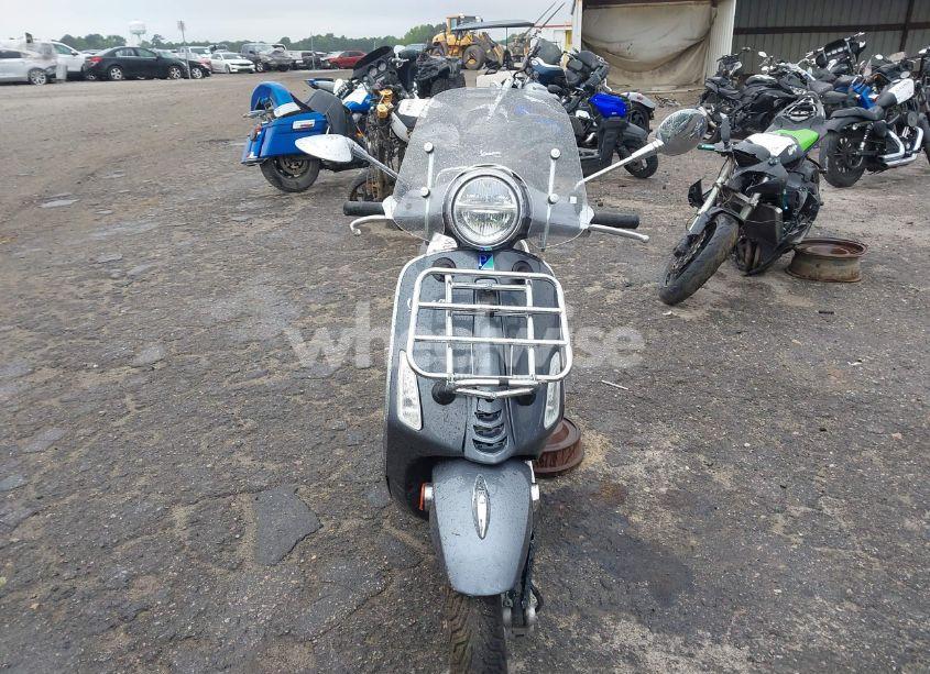 Photo 5 of 2022 Vespa Primavera/sprint 50 (VIN ZAPCA06B9N5104627)