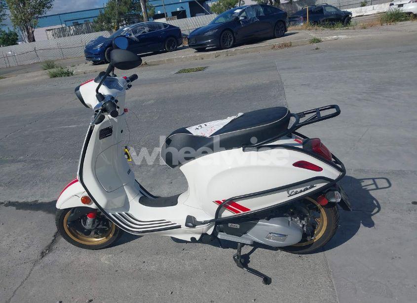 Photo 13 of 2022 Vespa Primavera/sprint 150 (VIN ZAPM818G3N5802293)