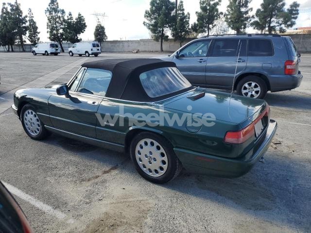 Photo 2 of 1992 ALFA ROMEO SPIDER VELOCE (VIN ZARBB32NXN7000086)