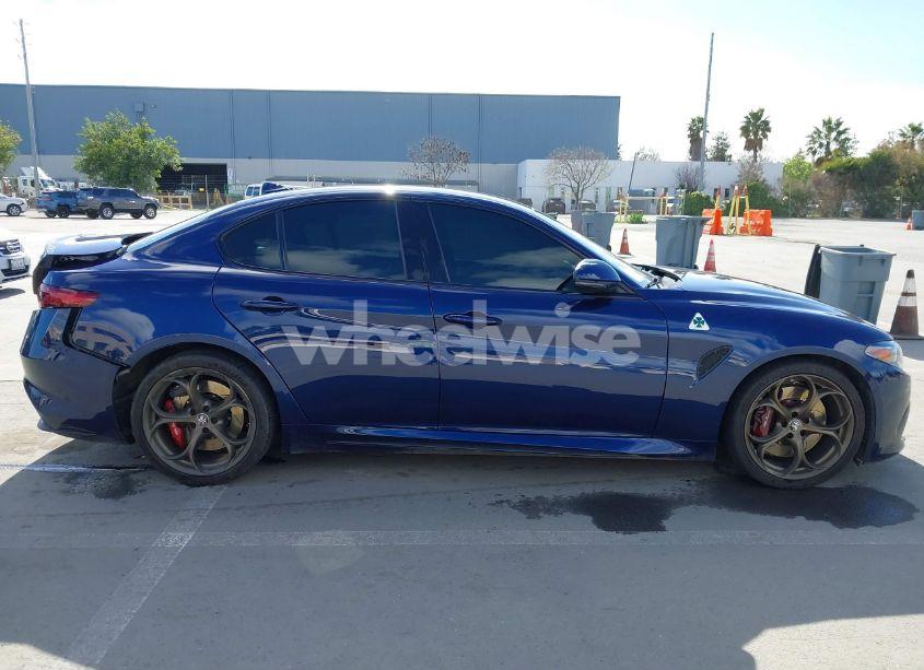 Photo 14 of 2017 Alfa Romeo GIULIA QUADRIFOGLIO RWD (VIN ZARFAEAV7H7544874)