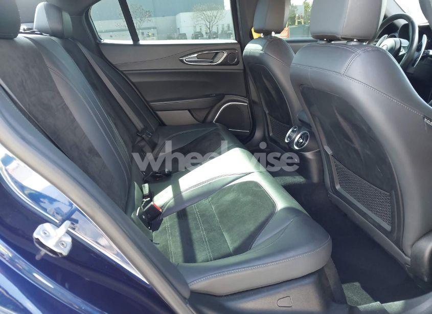 Photo 8 of 2017 Alfa Romeo GIULIA QUADRIFOGLIO RWD (VIN ZARFAEAV7H7544874)