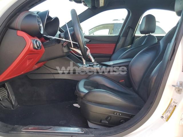 Photo 10 of 2018 ALFA ROMEO GIULIA QUADRIFOGLIO N/A (VIN ZARFAEAV8J7584256)