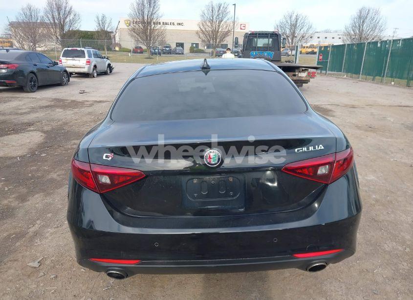 Photo 17 of 2018 Alfa Romeo GIULIA AWD (VIN ZARFAEDN3J7576805)