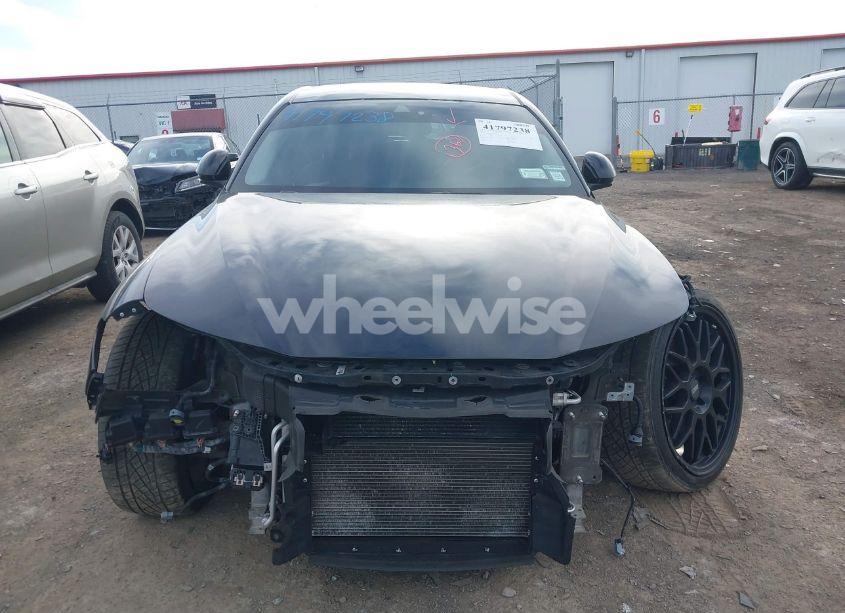 Photo 6 of 2018 Alfa Romeo GIULIA AWD (VIN ZARFAEDN3J7576805)