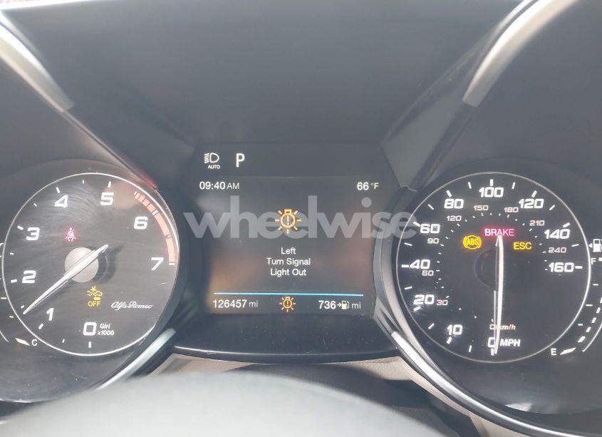 Photo 7 of 2018 Alfa Romeo GIULIA AWD (VIN ZARFAEDN3J7576805)