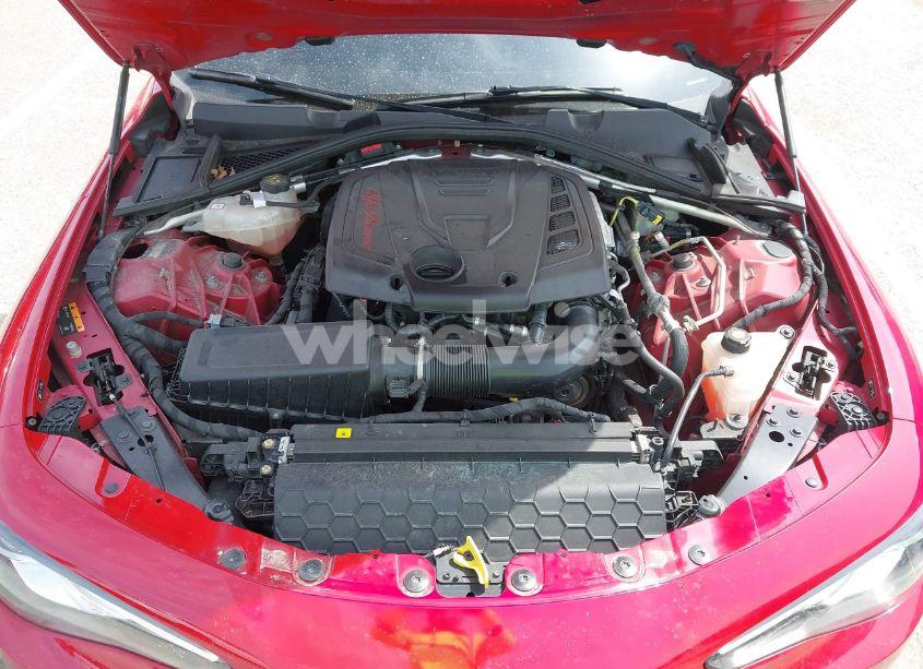 Photo 10 of 2018 Alfa Romeo GIULIA AWD (VIN ZARFAEDNXJ7571486)