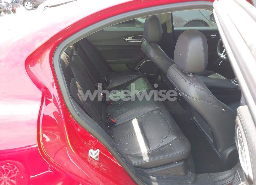 Photo 8 of 2018 Alfa Romeo GIULIA AWD (VIN ZARFAEDNXJ7571486)