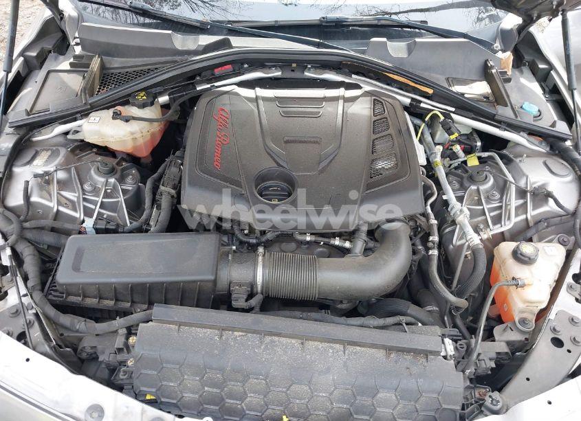 Photo 10 of 2017 Alfa Romeo GIULIA TI AWD (VIN ZARFAEEN2H7557283)