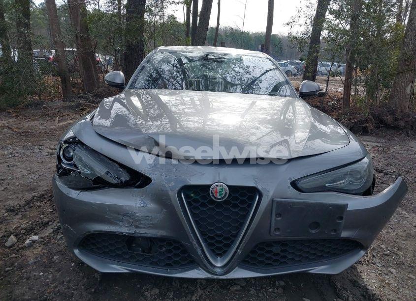 Photo 6 of 2017 Alfa Romeo GIULIA TI AWD (VIN ZARFAEEN2H7557283)