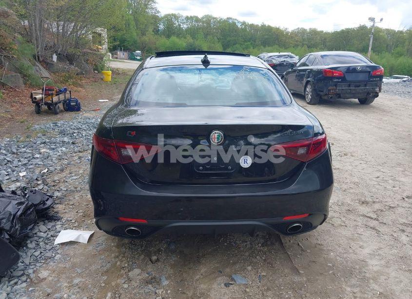 Photo 17 of 2018 Alfa Romeo GIULIA TI SPORT AWD (VIN ZARFAEEN5J7597346)