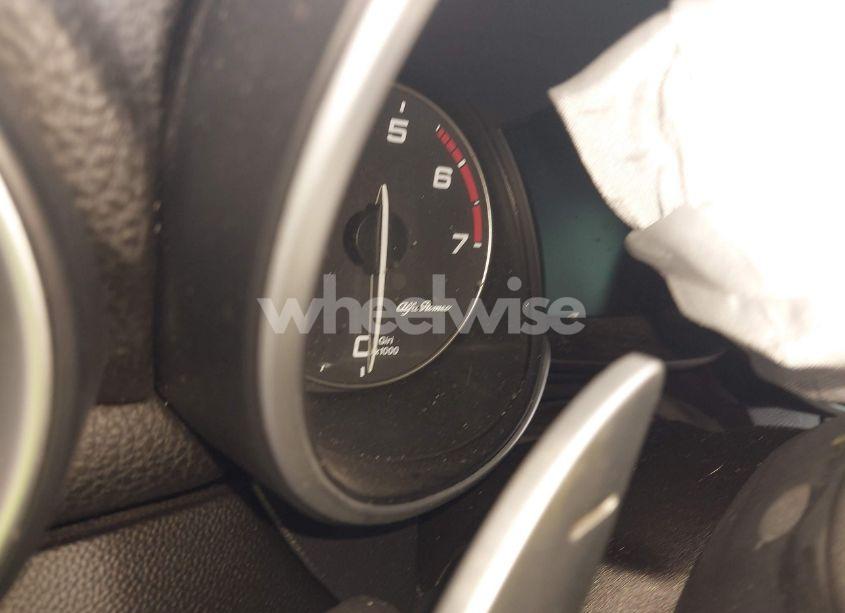 Photo 7 of 2018 Alfa Romeo GIULIA TI SPORT AWD (VIN ZARFAEEN5J7597346)