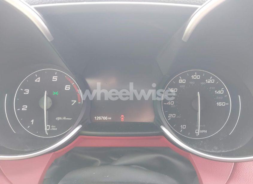 Photo 7 of 2019 Alfa Romeo GIULIA RWD (VIN ZARFAMAN2K7598133)