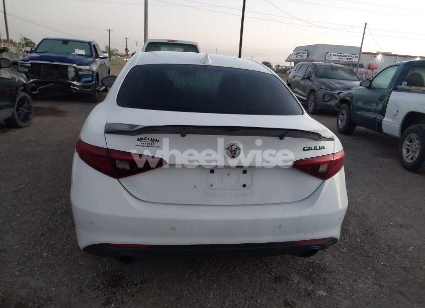 Photo 16 of 2020 Alfa Romeo GIULIA RWD (VIN ZARFAMAN2L7626823)