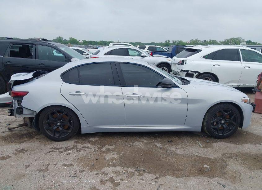 Photo 13 of 2021 Alfa Romeo GIULIA RWD (VIN ZARFAMAN6M7645490)