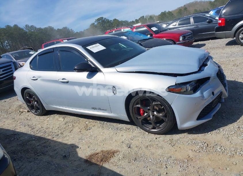 Photo 13 of 2021 Alfa Romeo GIULIA TI SPORT RWD (VIN ZARFAMBN1M7641345)