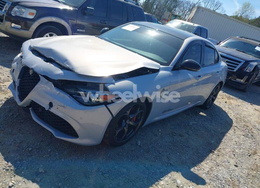 Photo 2 of 2021 Alfa Romeo GIULIA TI SPORT RWD (VIN ZARFAMBN1M7641345)