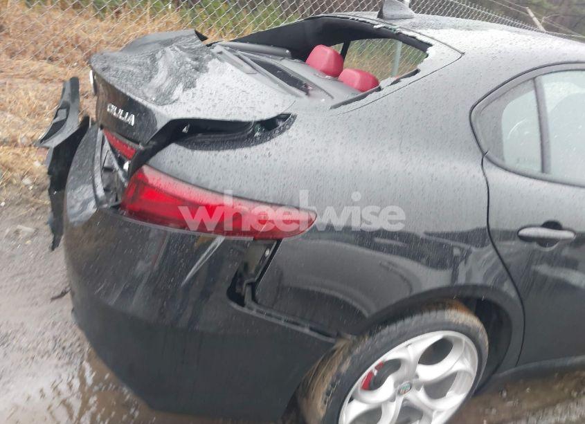 Photo 18 of 2021 Alfa Romeo GIULIA TI SPORT RWD (VIN ZARFAMBN4M7641727)