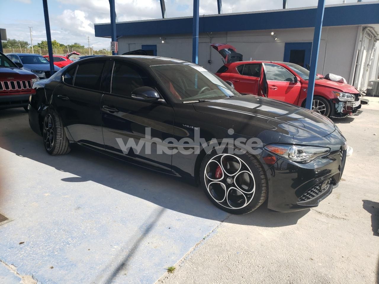 Photo 4 of 2022 ALFA ROMEO GIULIA SUPER (VIN ZARFAMBN6N7664850)