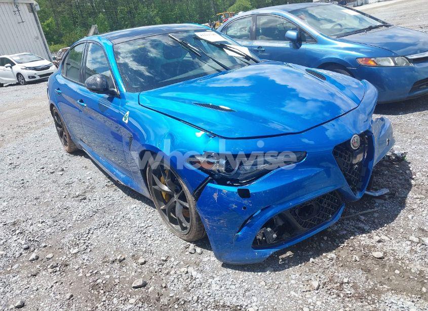 2021 Alfa Romeo GIULIA QUADRIFOGLIO RWD (VIN ZARFAMEV1M7648209) main photo