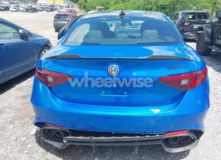 Photo 16 of 2021 Alfa Romeo GIULIA QUADRIFOGLIO RWD (VIN ZARFAMEV1M7648209)
