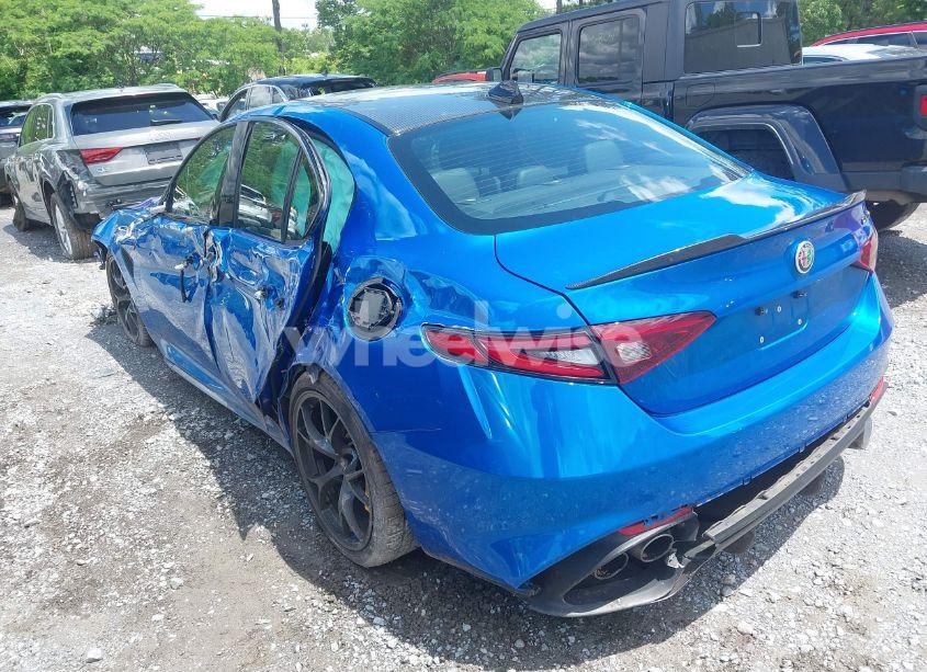Photo 3 of 2021 Alfa Romeo GIULIA QUADRIFOGLIO RWD (VIN ZARFAMEV1M7648209)