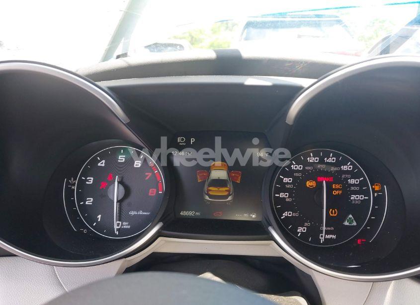 Photo 7 of 2021 Alfa Romeo GIULIA QUADRIFOGLIO RWD (VIN ZARFAMEV1M7648209)