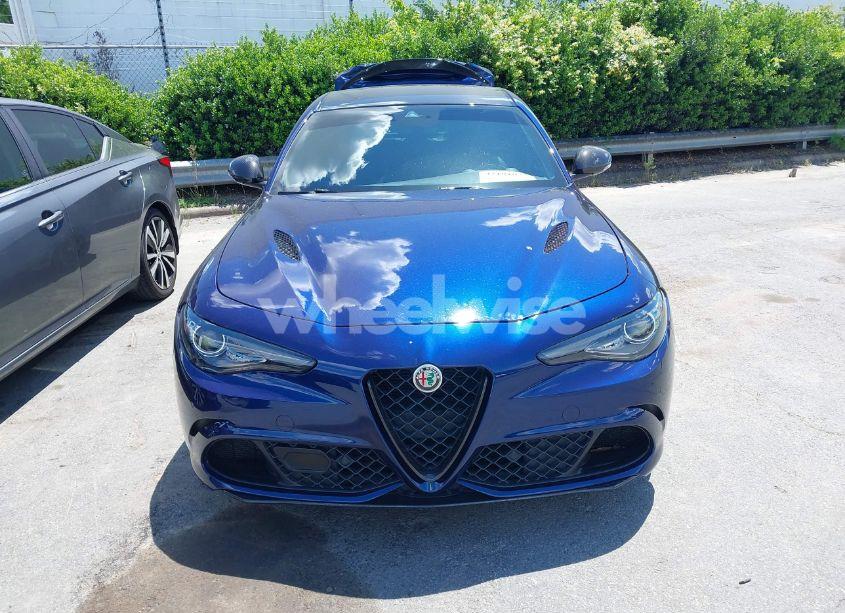 Photo 13 of 2020 Alfa Romeo GIULIA QUADRIFOGLIO RWD (VIN ZARFAMEV7L7632532)