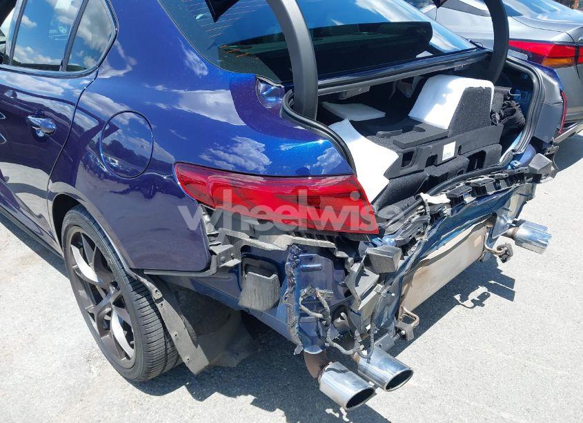 Photo 18 of 2020 Alfa Romeo GIULIA QUADRIFOGLIO RWD (VIN ZARFAMEV7L7632532)