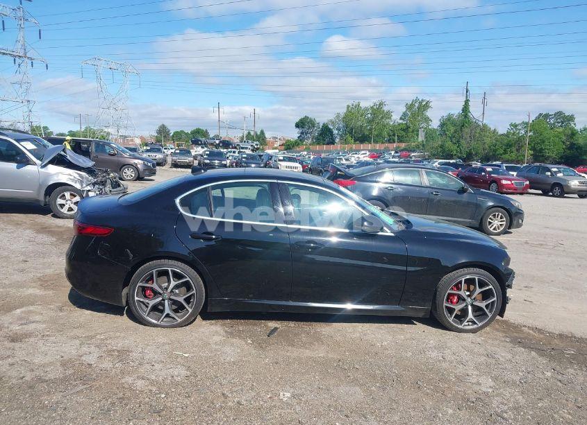 Photo 13 of 2019 Alfa Romeo GIULIA AWD (VIN ZARFANAN6K7612900)