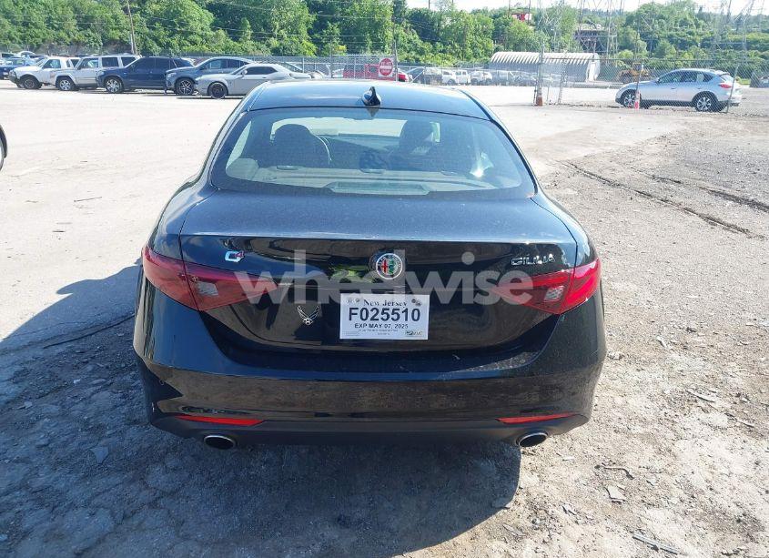 Photo 16 of 2019 Alfa Romeo GIULIA AWD (VIN ZARFANAN6K7612900)