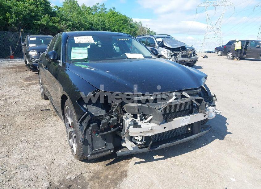 Photo 19 of 2019 Alfa Romeo GIULIA AWD (VIN ZARFANAN6K7612900)