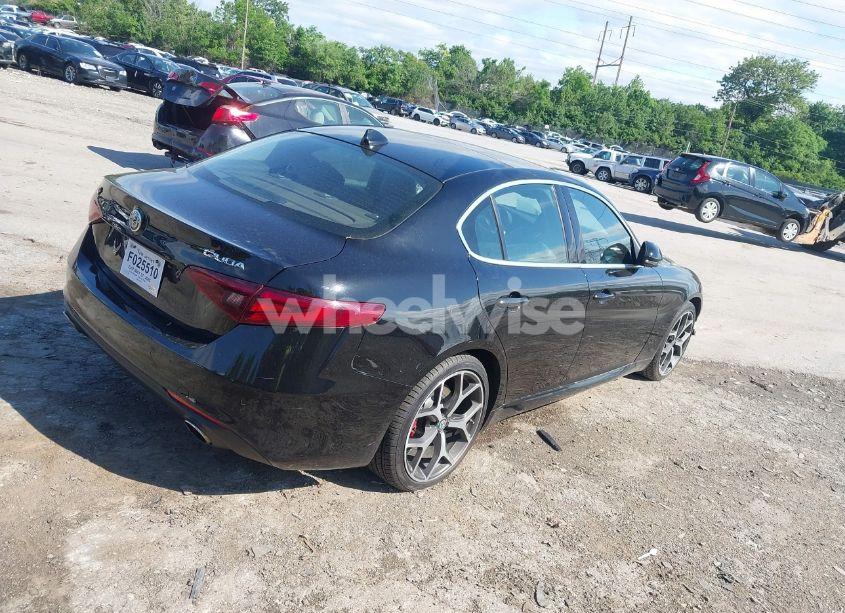 Photo 4 of 2019 Alfa Romeo GIULIA AWD (VIN ZARFANAN6K7612900)