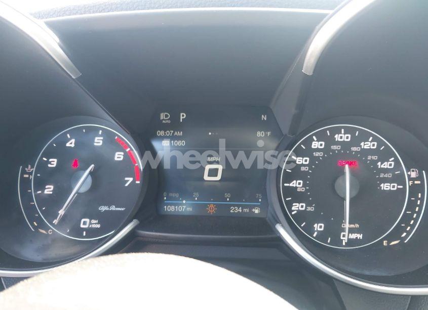 Photo 7 of 2019 Alfa Romeo GIULIA AWD (VIN ZARFANAN6K7612900)