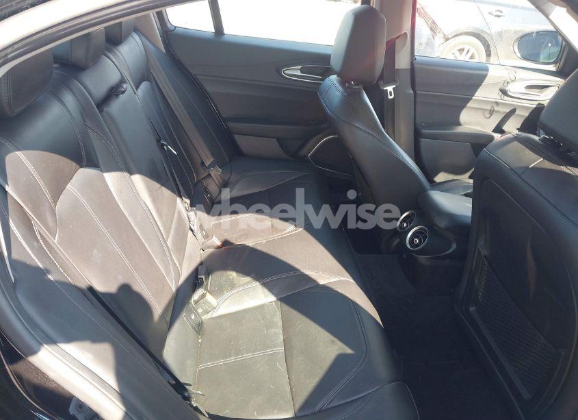 Photo 8 of 2019 Alfa Romeo GIULIA AWD (VIN ZARFANAN6K7612900)