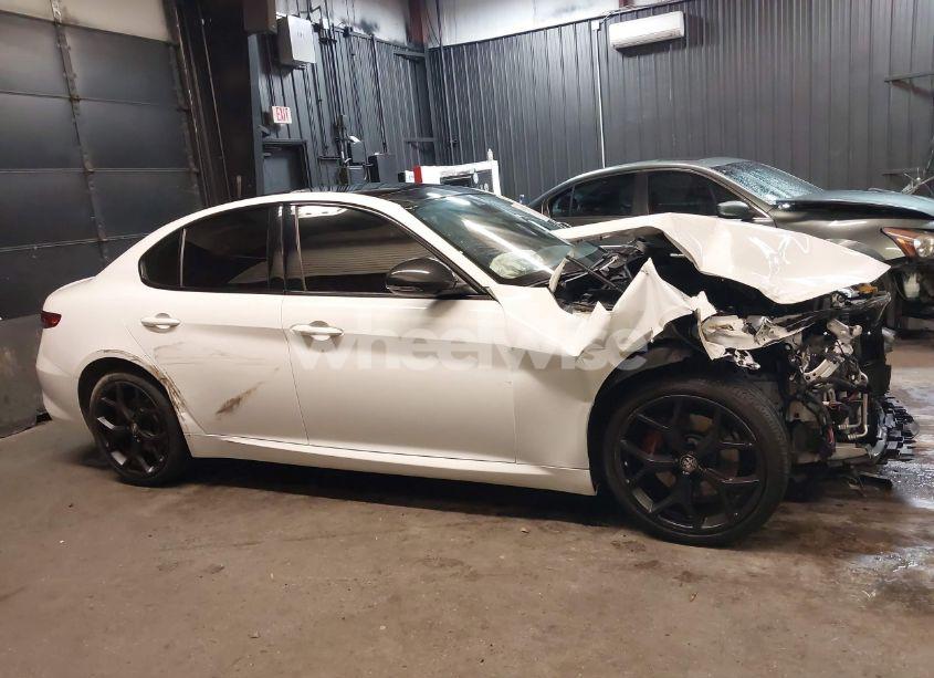 Photo 13 of 2020 Alfa Romeo GIULIA SPORT AWD (VIN ZARFANAN9L7630017)