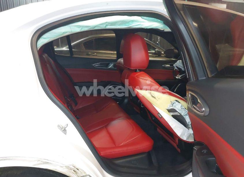 Photo 8 of 2020 Alfa Romeo GIULIA SPORT AWD (VIN ZARFANAN9L7630017)